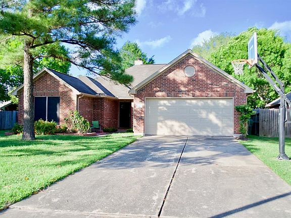 2nd image of 15008 Chestnut Falls Dr