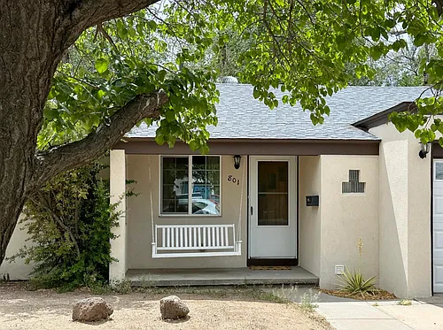 801 Solano Dr NE Photo 1