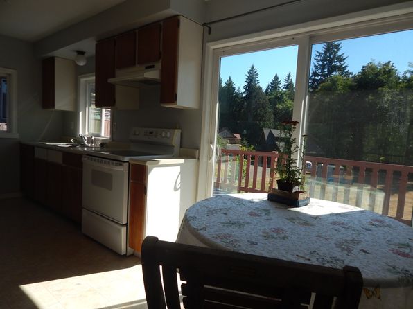 23851 Newellhurst Pl NE UNIT A, Kingston, WA 98346