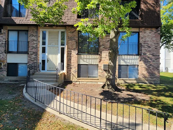 161 N Waters Edge Dr APT 202, Glendale Heights, IL 60139