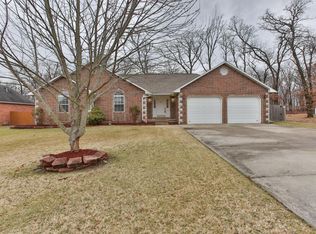 171 S Prairie Ln, Marshfield, MO 65706