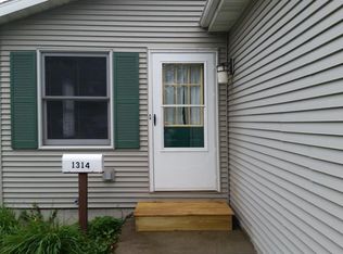 1314 Marion Ave, Saint Joseph, MI 49085