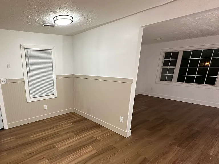 3768 Niagara Dr — Photo 8
