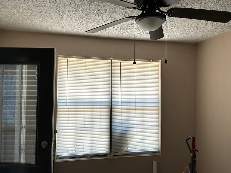 2402 Basswood Ct — Photo 3