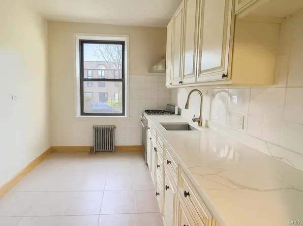 21-41 78th Street image 2 of 9