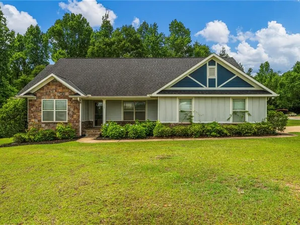 623 Lee Road 450, Phenix City, AL 36870