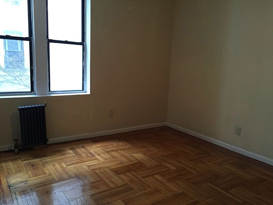 2nd image of 178 Ocean Pkwy APT B4