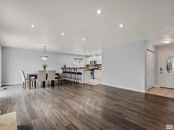 4th image of 3620 Keogh Dr
