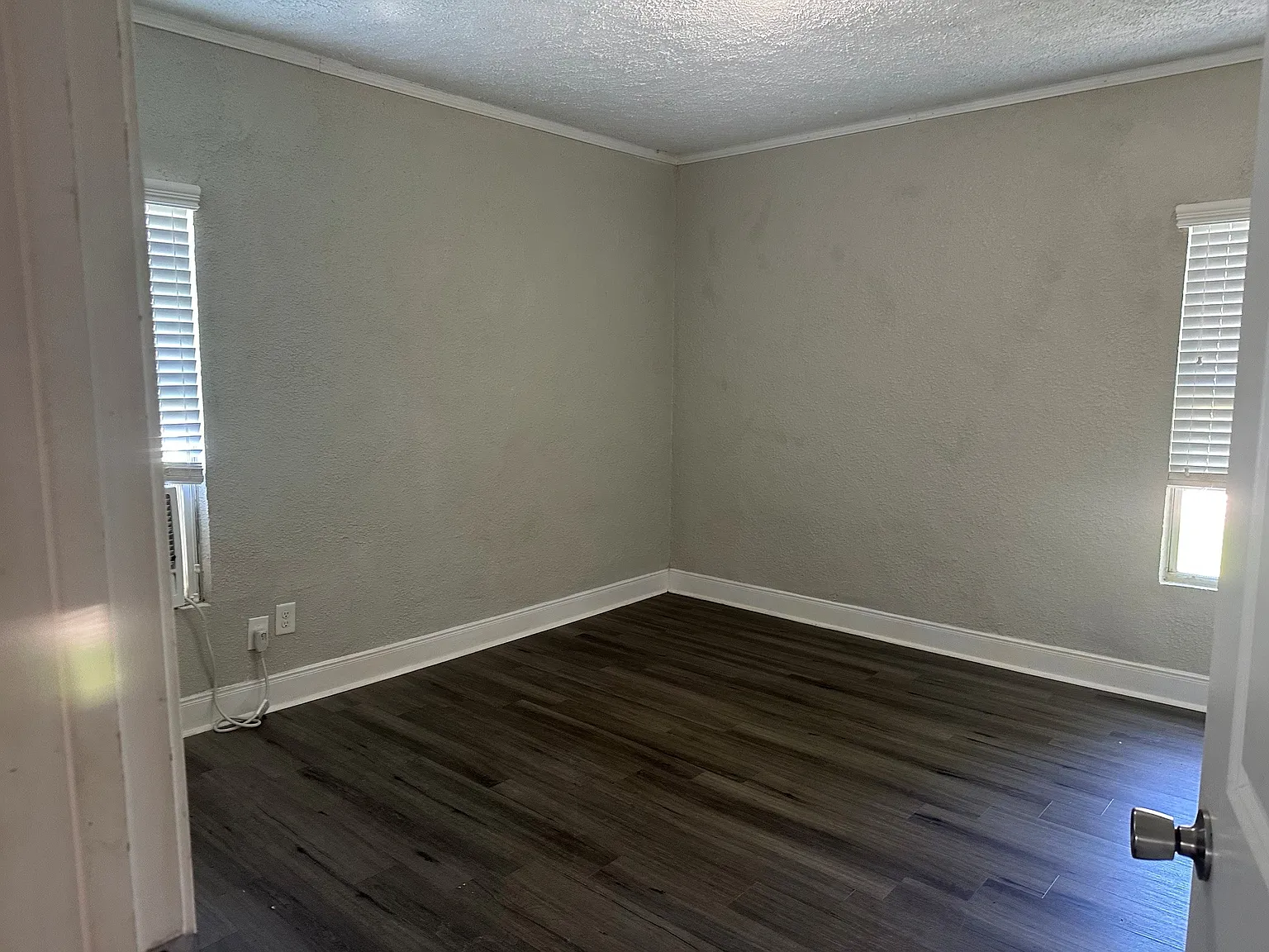 1709 West 4th Street - 1 — Photo 2