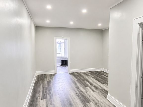 3rd image of 103 4th Ave #405B