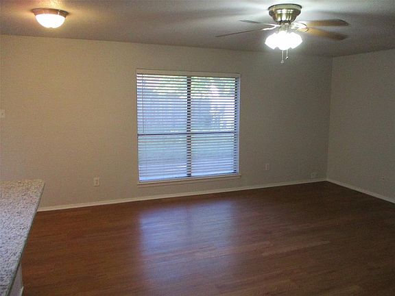 5th image of 517 Normandy Ln