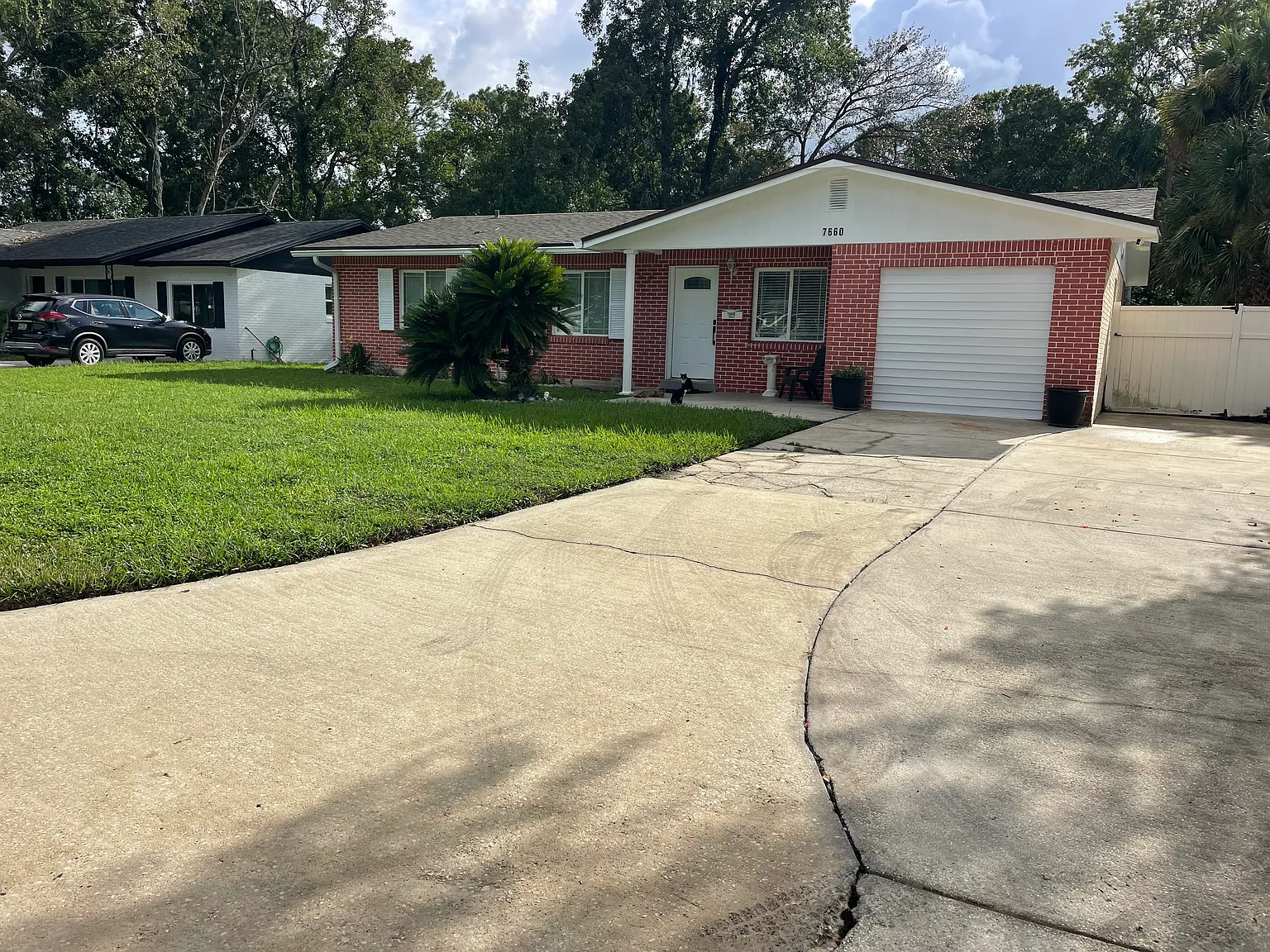 4 bed, 1448 sqft, $2,000 — Photo 2