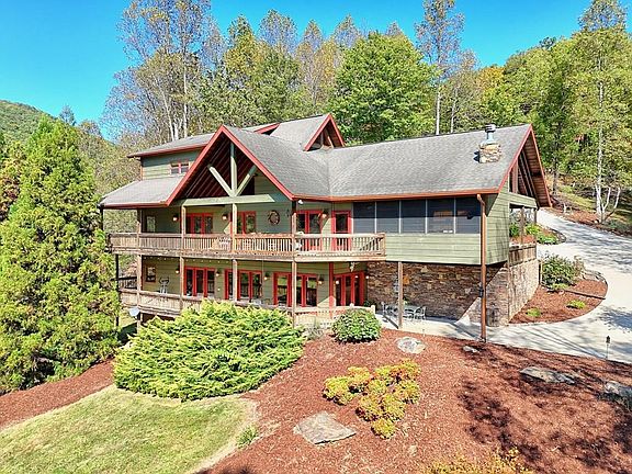 2nd image of 271 Burnt Ridge Rd