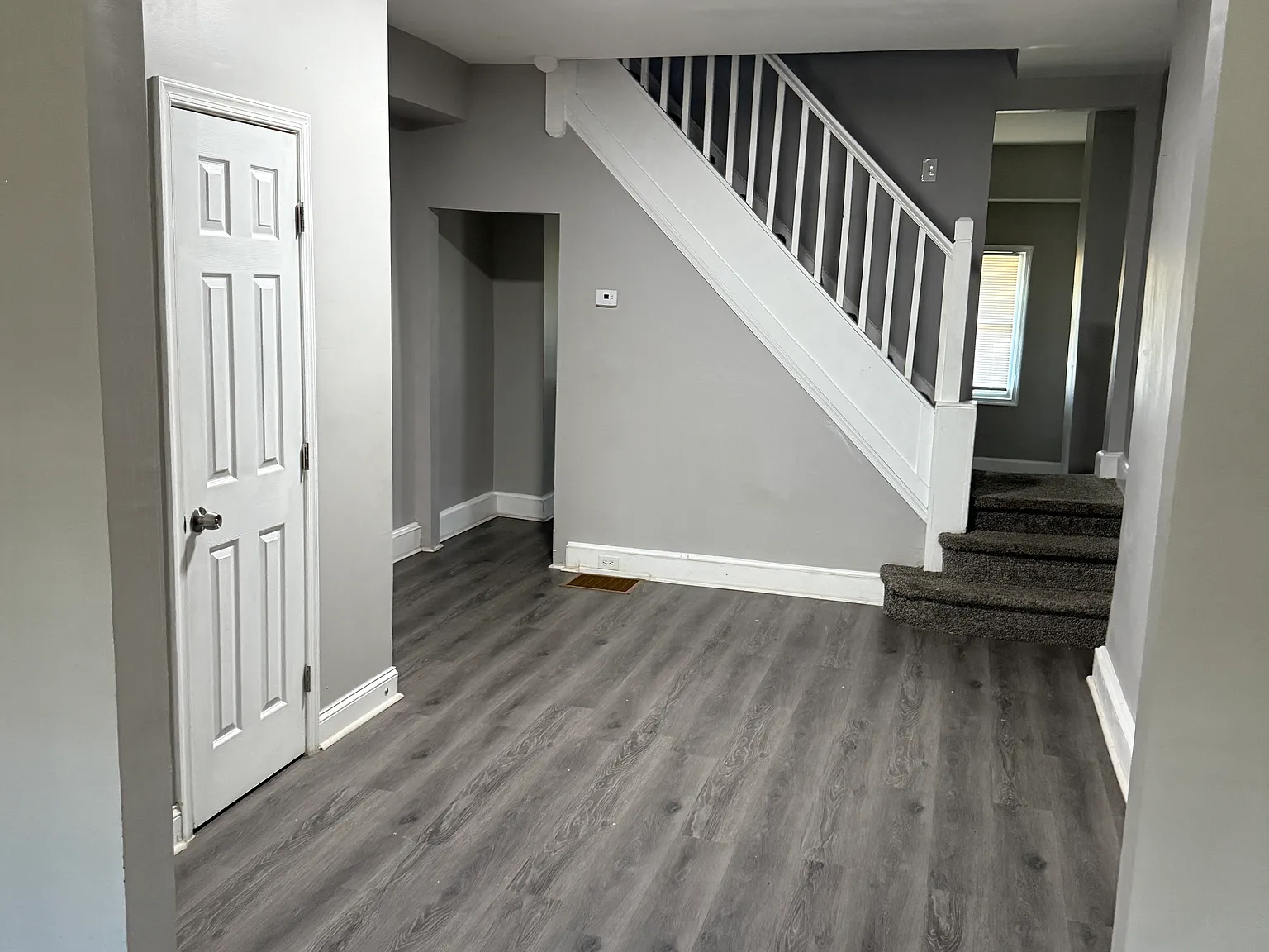 3 bed, 1260 sqft, $1,600 — Photo 2