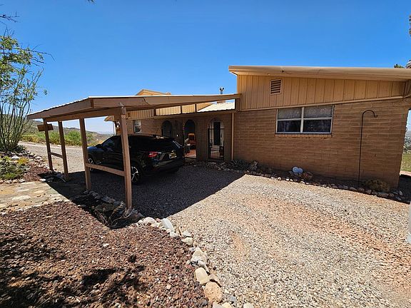 4th image of 3525 Thunder Rd