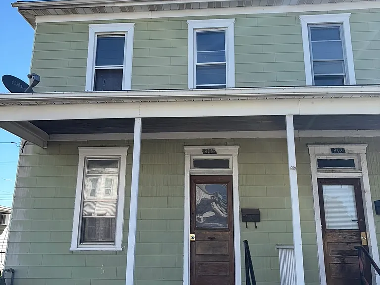 Salem Ave — Photo 3