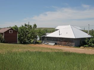 82 E Us Highway 212, Broadus, MT 59317