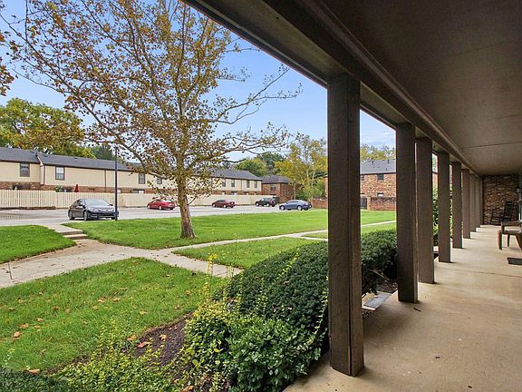 5th image of 1589 Cindy Ct