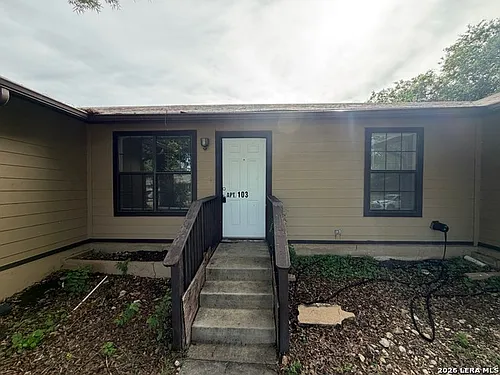 202 Ash Dr #103 Photo 1
