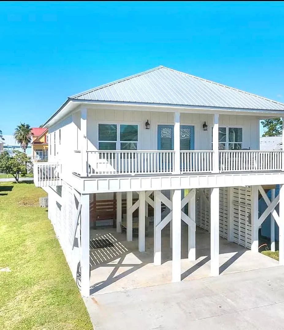 5601 Bayou St John Avenue — Photo 1