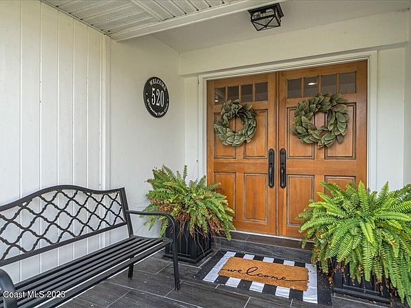 2nd image of 520 Whispering Pines Cir