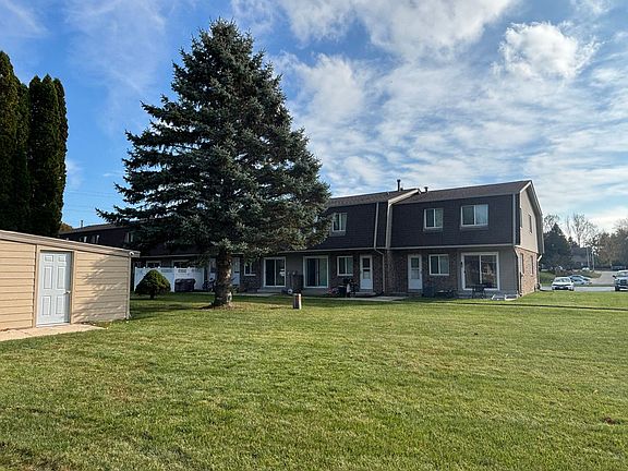 2nd image of 1823 1st Ave