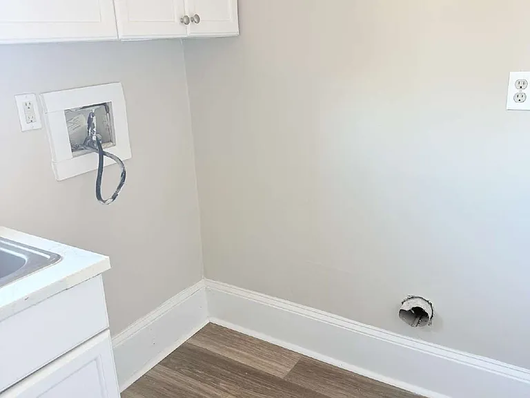 3410 Old Greensboro Rd — Photo 6