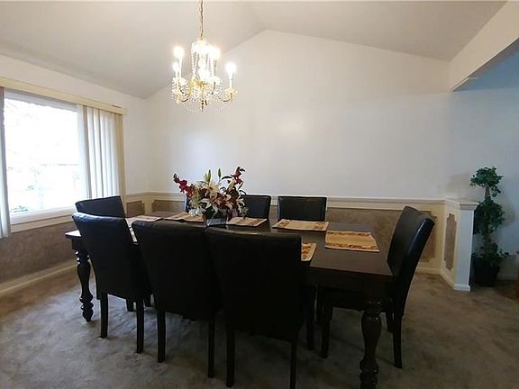 5th image of 7659 Aldersyde Dr