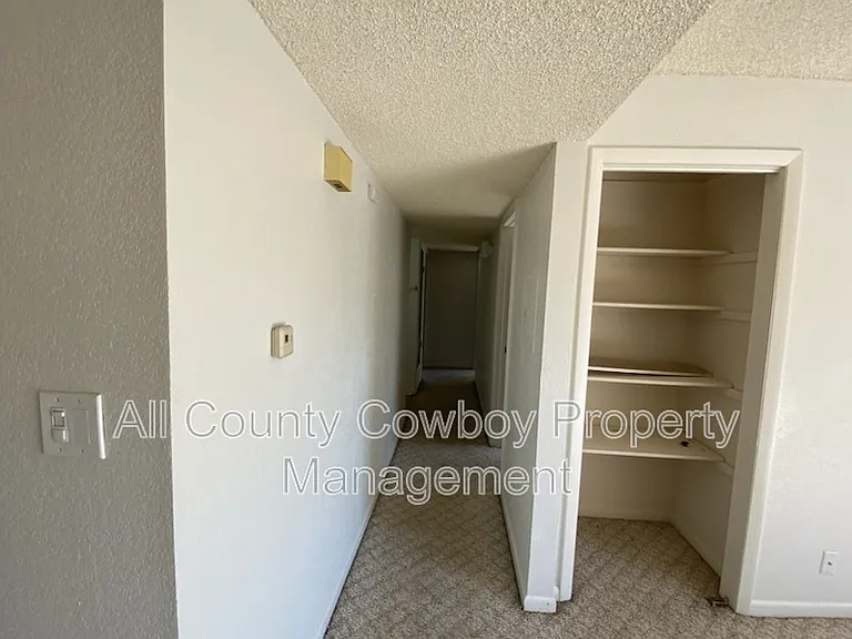 267 N 8th St #8 — Photo 5
