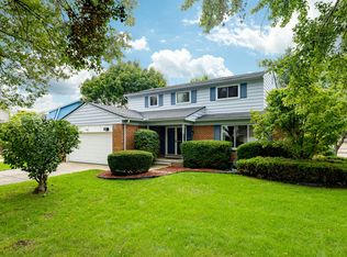 3375 Bluett Dr, Ann Arbor, MI 48105