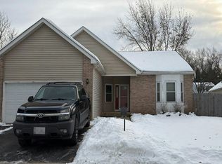 3809 Parkway Ln, Zion, IL 60099