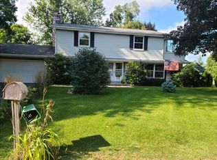 2512 W Margaretta Ct, Glendale, WI 53209