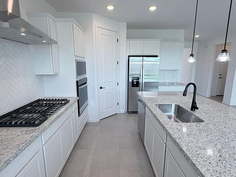 24172 W Raymond St — Photo 16