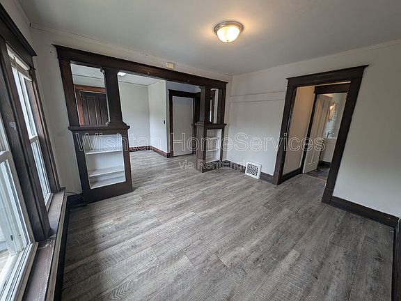 3rd image of 1086 N Cedar St APT 3