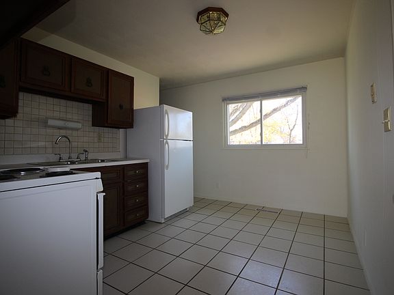 4th image of 3220 Kingsmill Ct