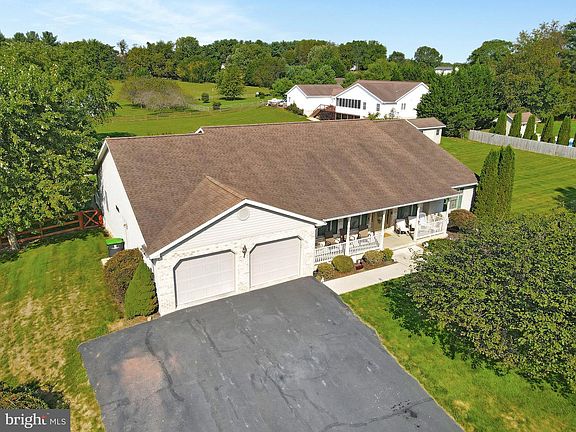 5th image of 7106 Barrett Ct