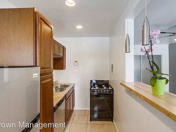5th image of 3600 Mission Blvd