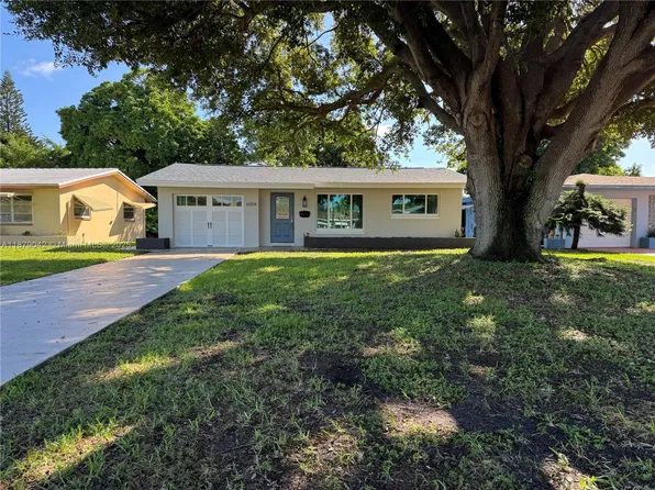 6004 NW 70th Ave, Tamarac, FL 33321