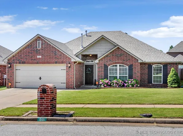 1801 E Montgomery St, Broken Arrow, OK 74012