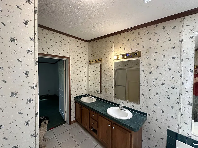 1725 Tech Rd — Photo 18