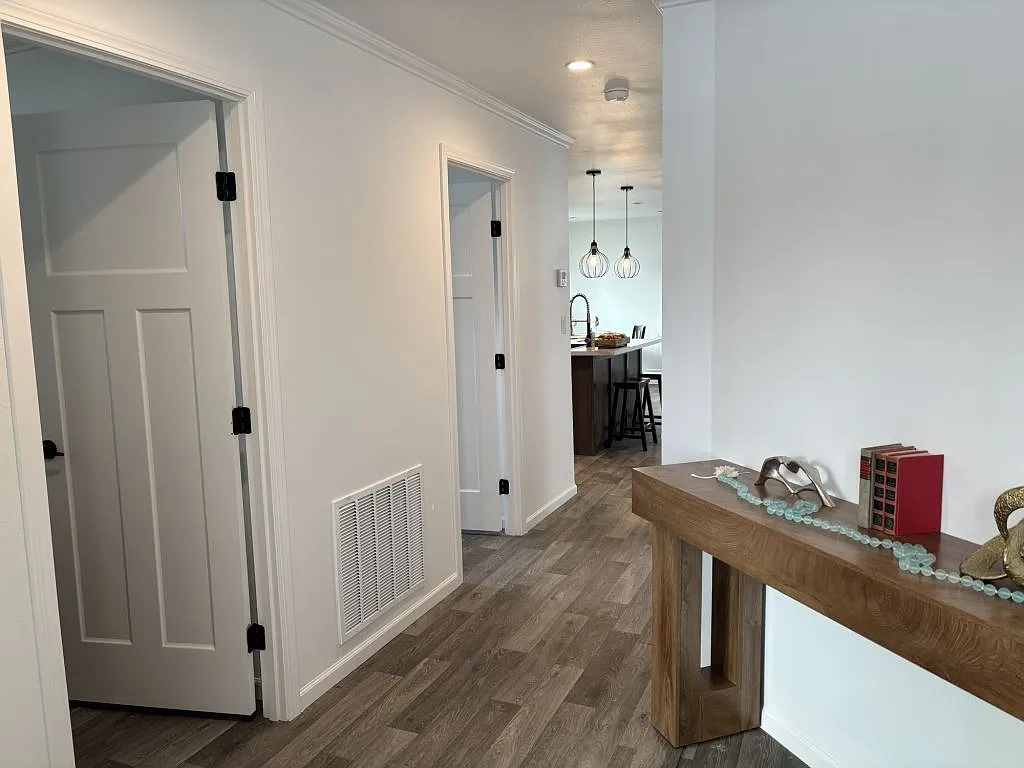 3 bed, 2.5 bath, 1460 sqft, $2,050 — Photo 3
