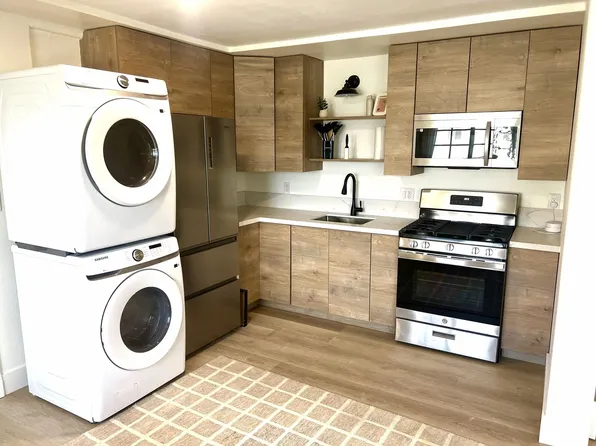 El Pescado, 1485 Froude St #1485, San Diego, CA 92107