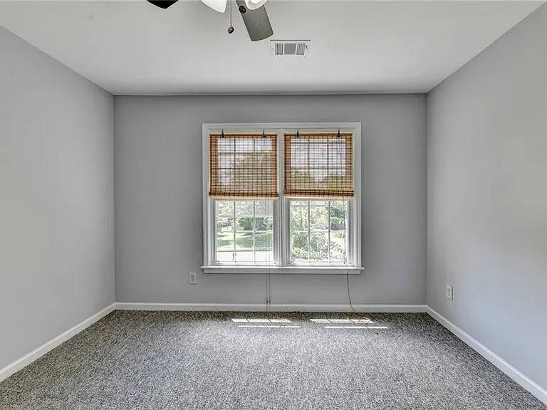 2835 Crestmont Ct — Photo 46