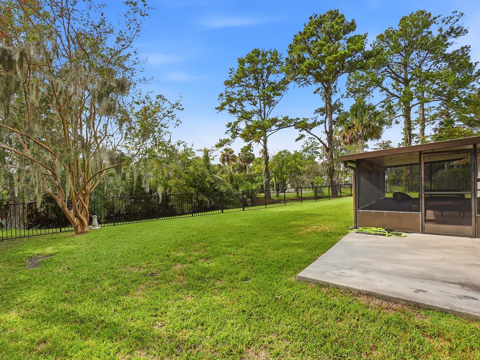 2 bed, 1200 sqft, $3,550 — Photo 4