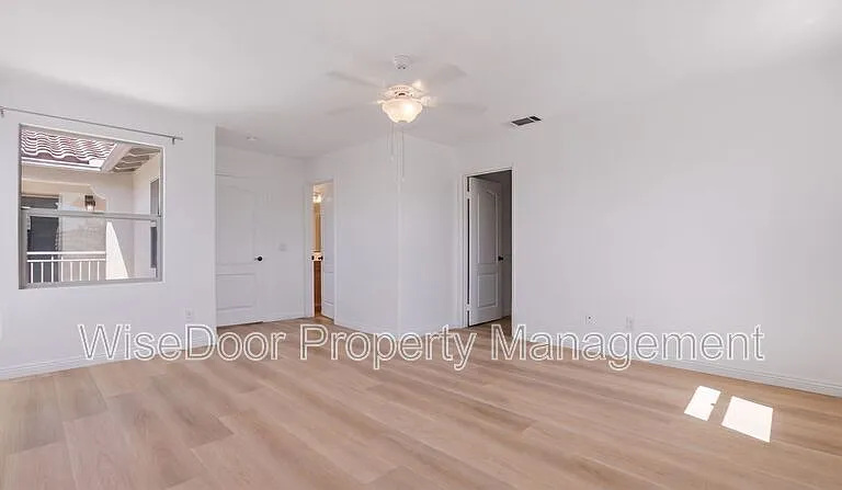 1087 Waterfall Way — Photo 37