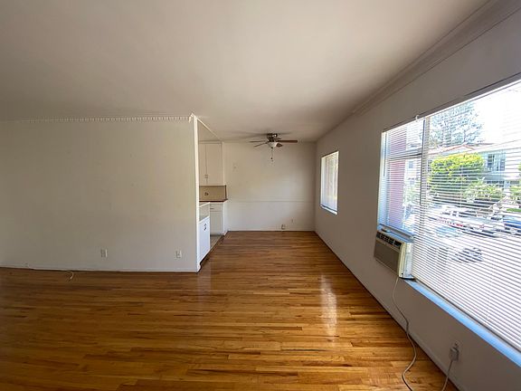 4th image of 1338 N Vista St #2