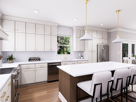 Designer Kitchen with Eat-In Island