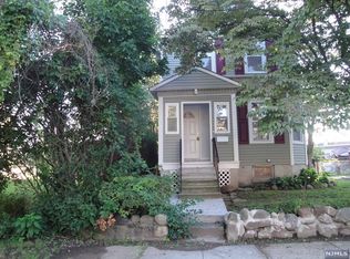 212 Lafayette St, Roselle, NJ 07203
