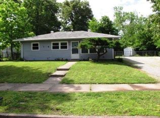 1954 Cherry St, Paducah, KY 42003