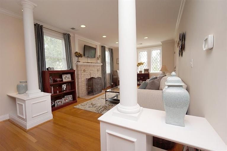 1st image of 3425 Berry Ave Unit 3